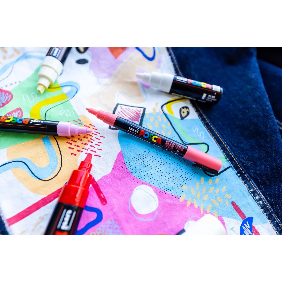 POSCA 8 Piece Soft Marker Set with Bag - Medium - product view 4