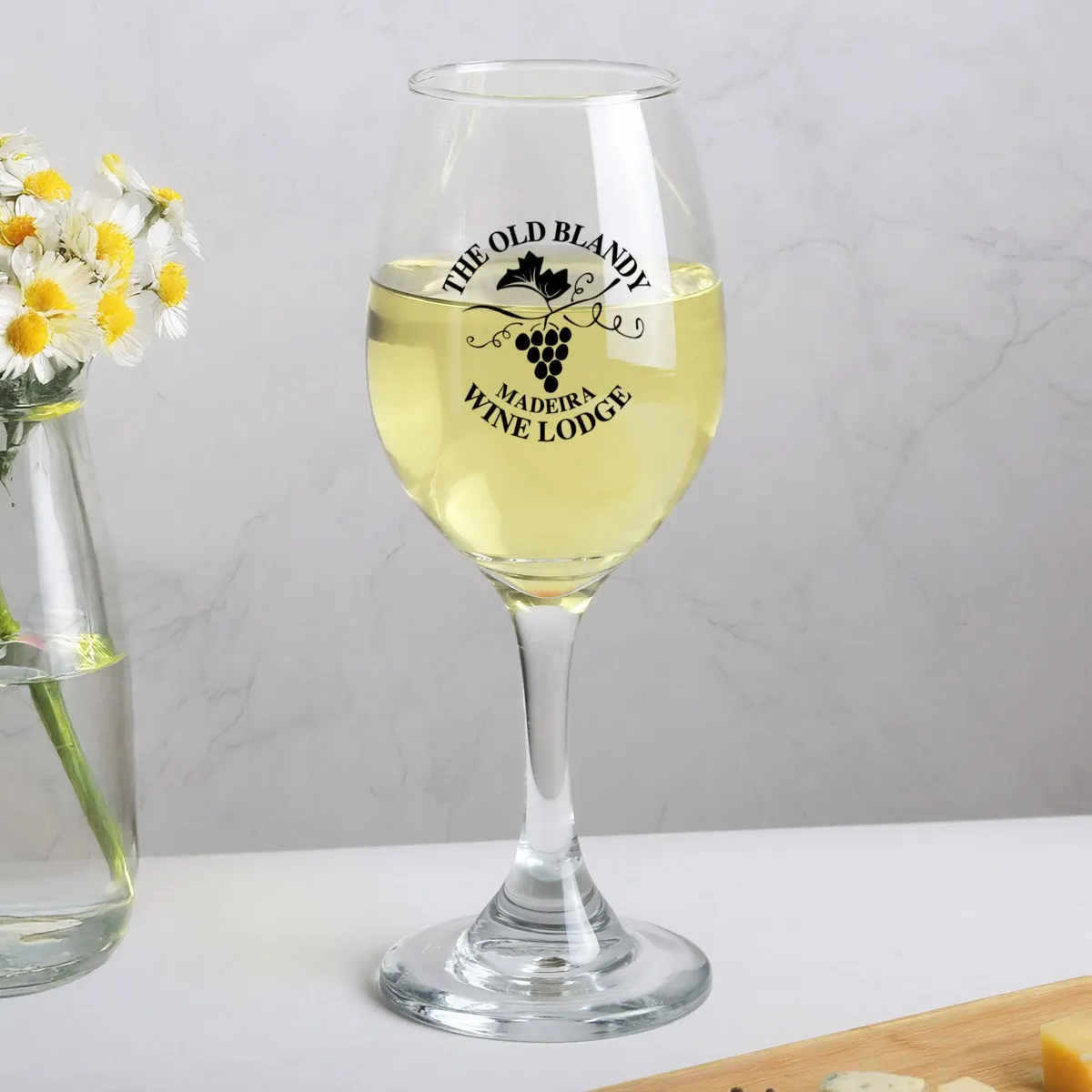 White Wine Glass with Refined Shape - 10 oz