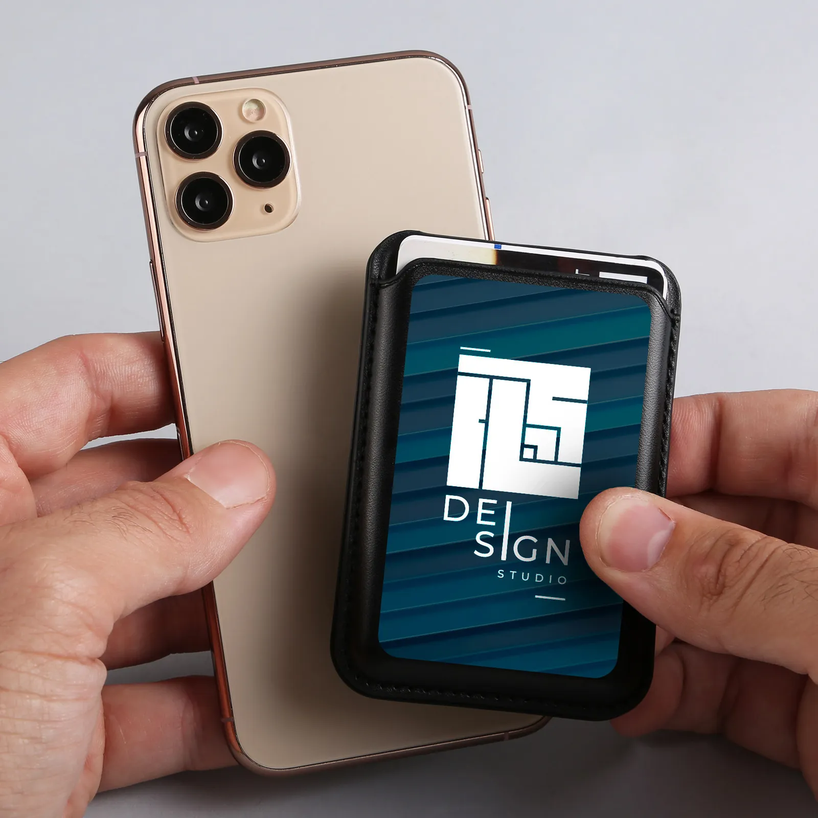 Phone Wallet Magnetic Stand Recycled PU - 2.5 x 3.5 in - product view 2