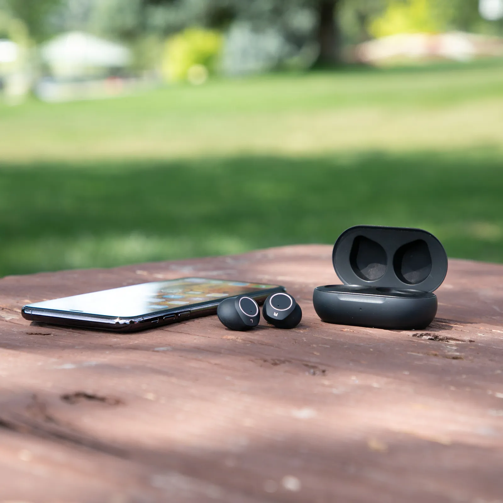 Wireless Earbuds Voice Assistant 8 Hour Battery