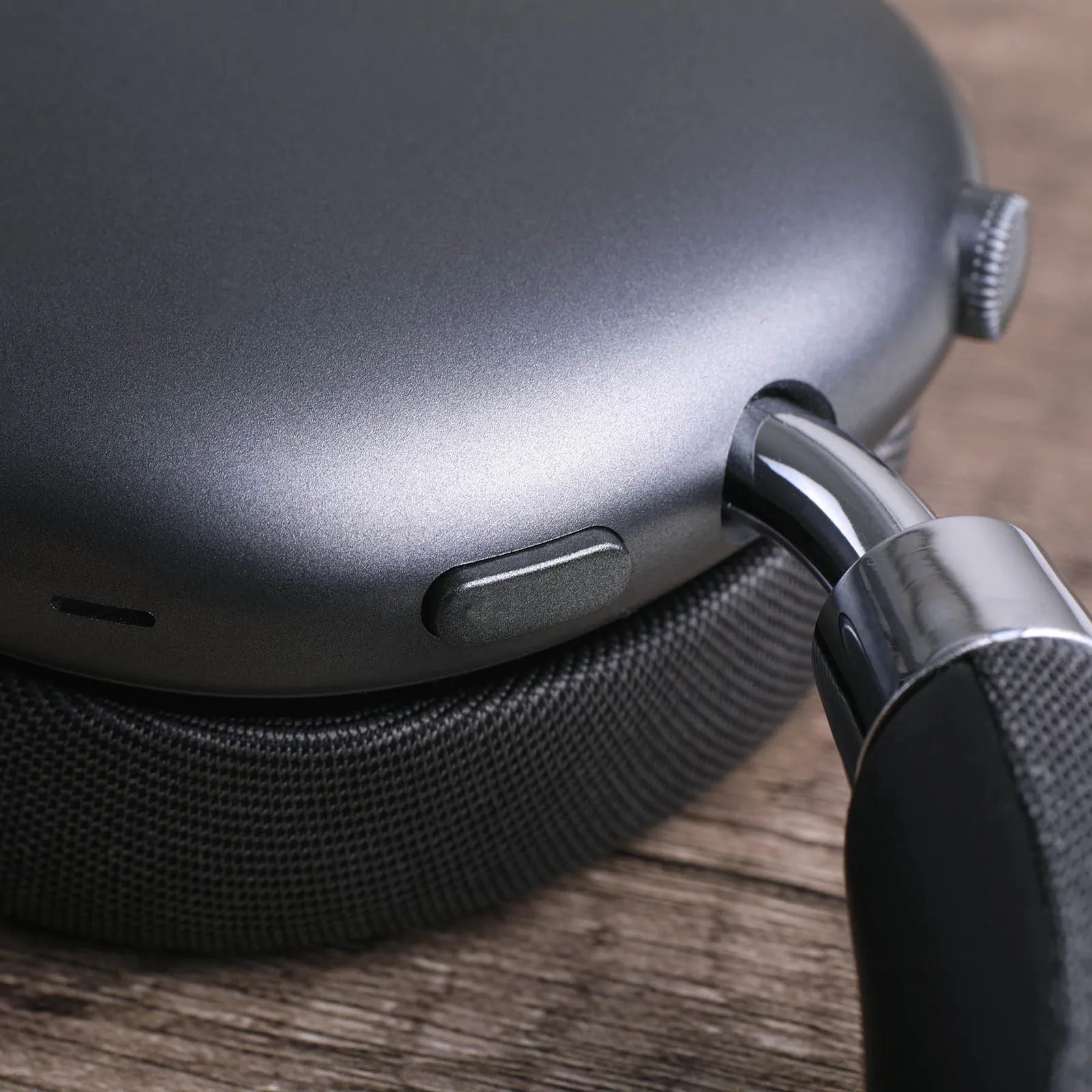 Wireless Headphones with Active Noise Cancellation - product view 8