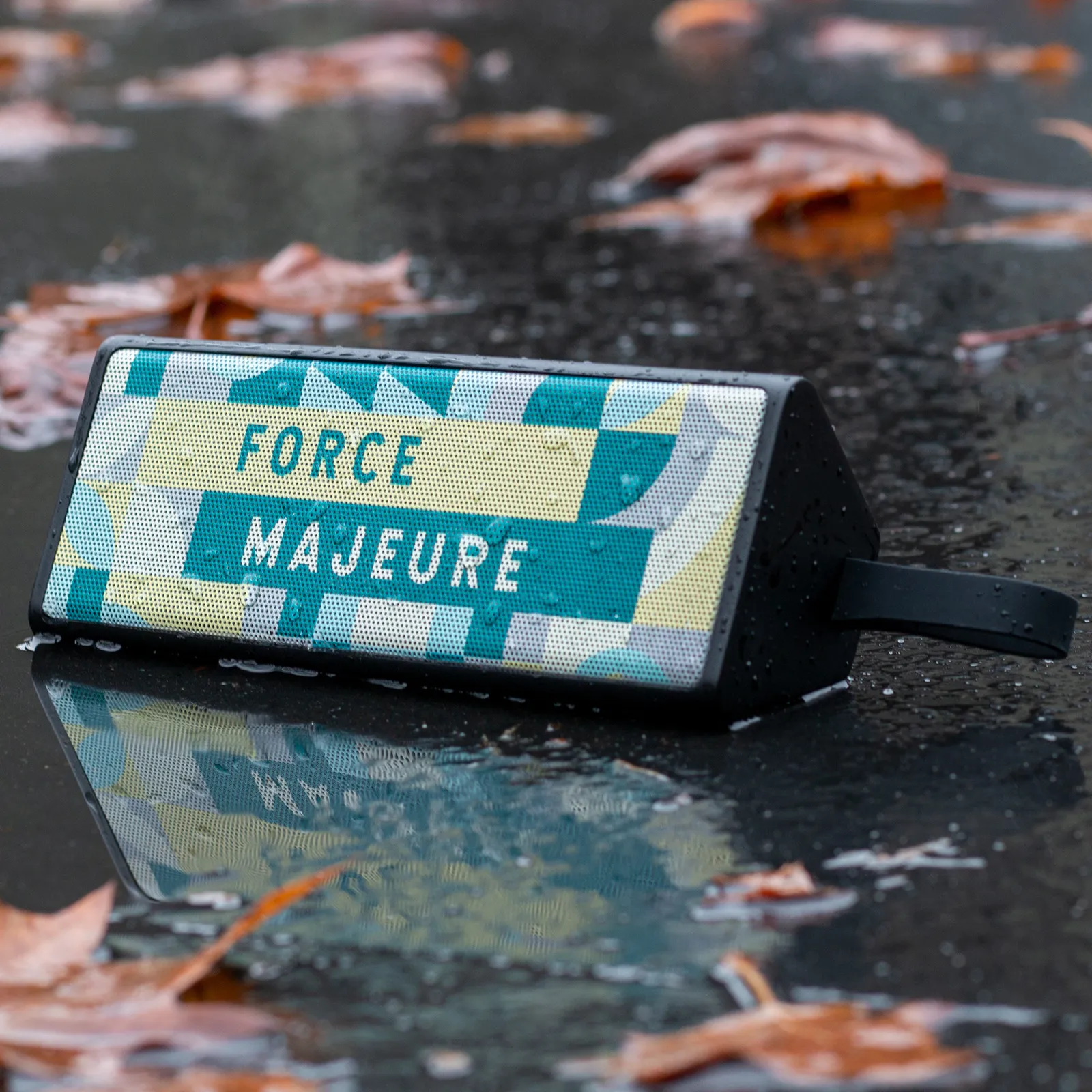 Waterproof Wireless Speaker Handheld IPX7 - 7 in