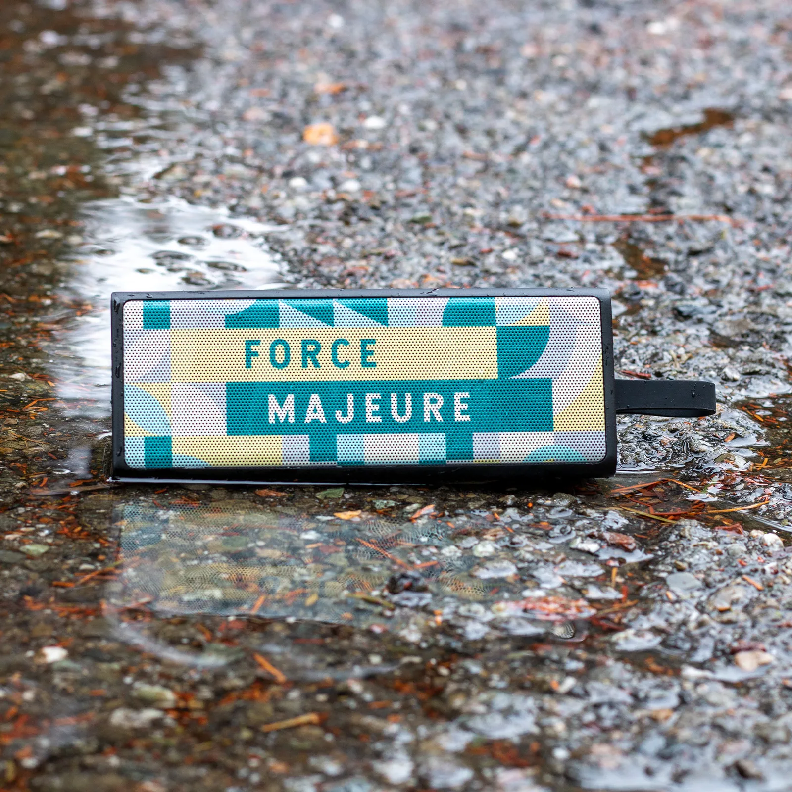 Waterproof Wireless Speaker Handheld IPX7 - 7 in - product view 3