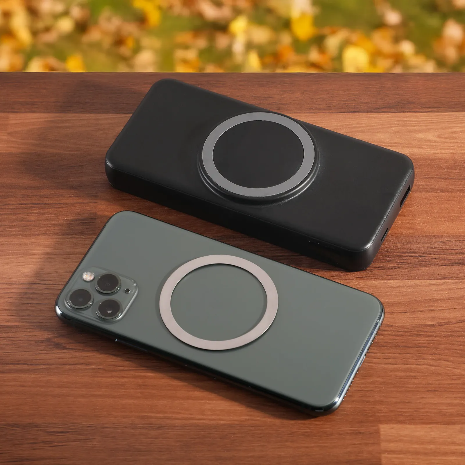 Power Bank Illuminating Wireless Charging - 10000mAh - product view 3