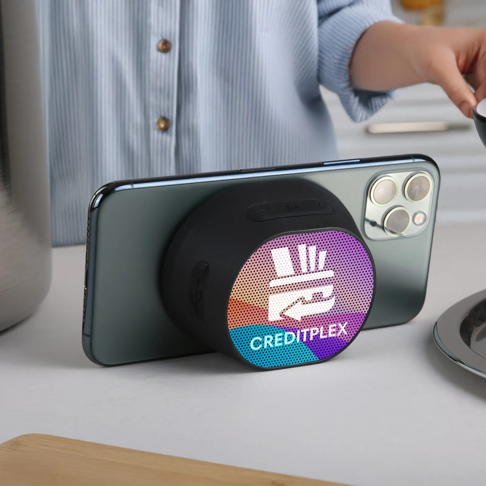 Wireless Speaker Magnetic Phone Stand - 5W