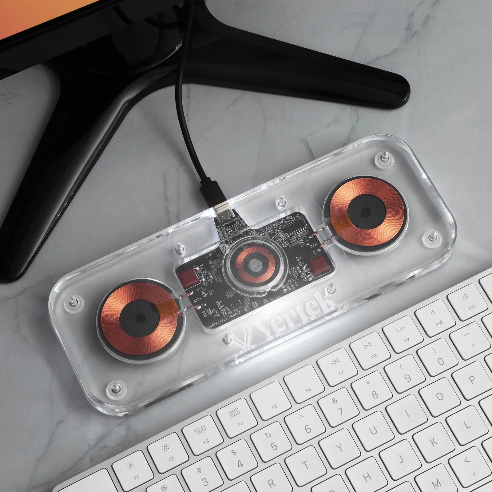 Wireless Charger Multi-Device Acrylic LED - 15W - product view 3