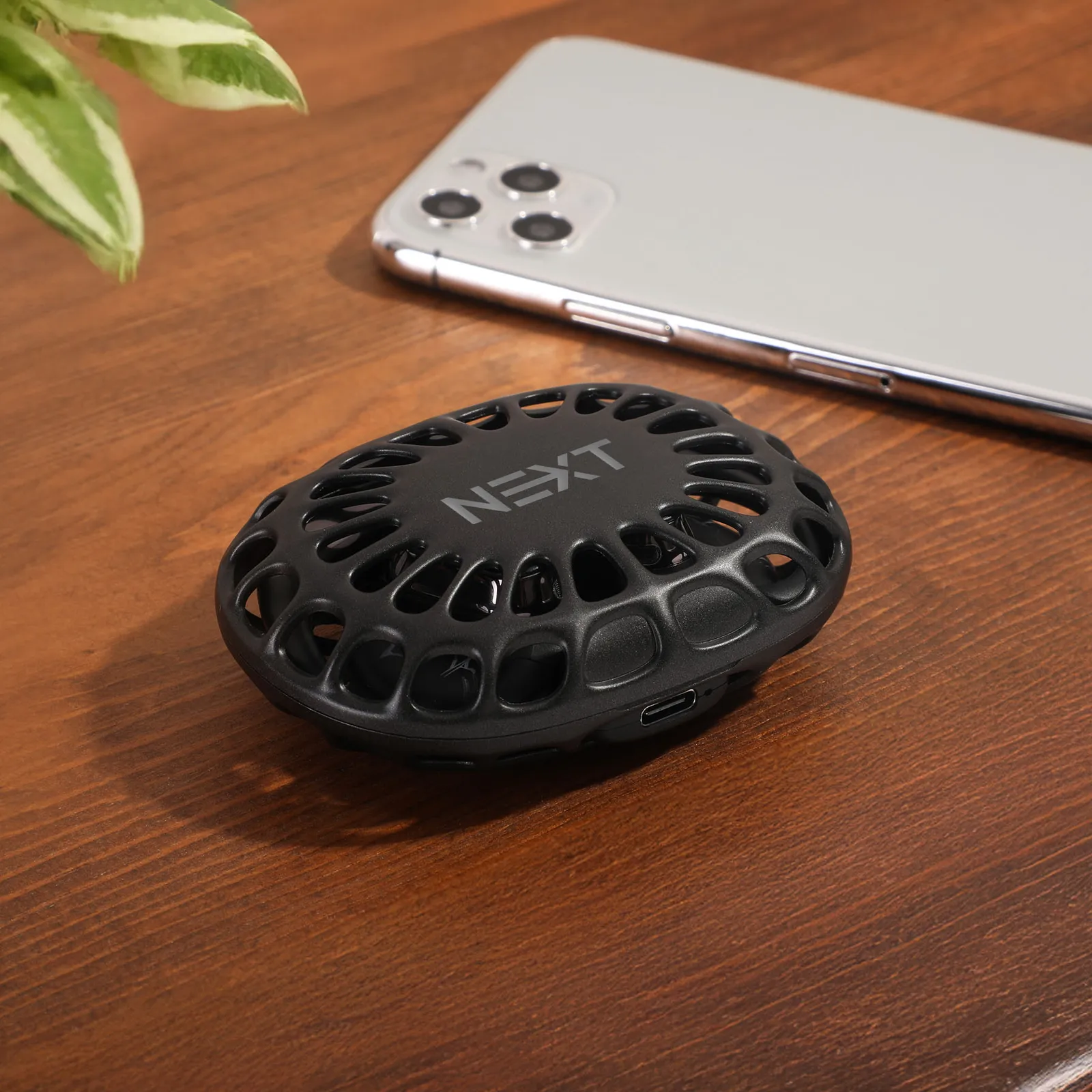 Wireless Earbuds Over Ear Illuminated Metal Case - product view 3