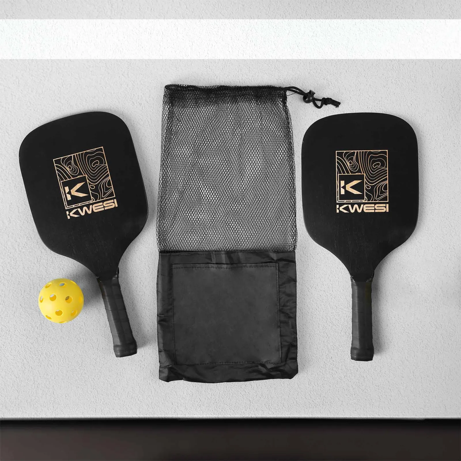 Pickleball Paddle Set Regulation Size with Case - 15.75 x 7.4 in - product view 4