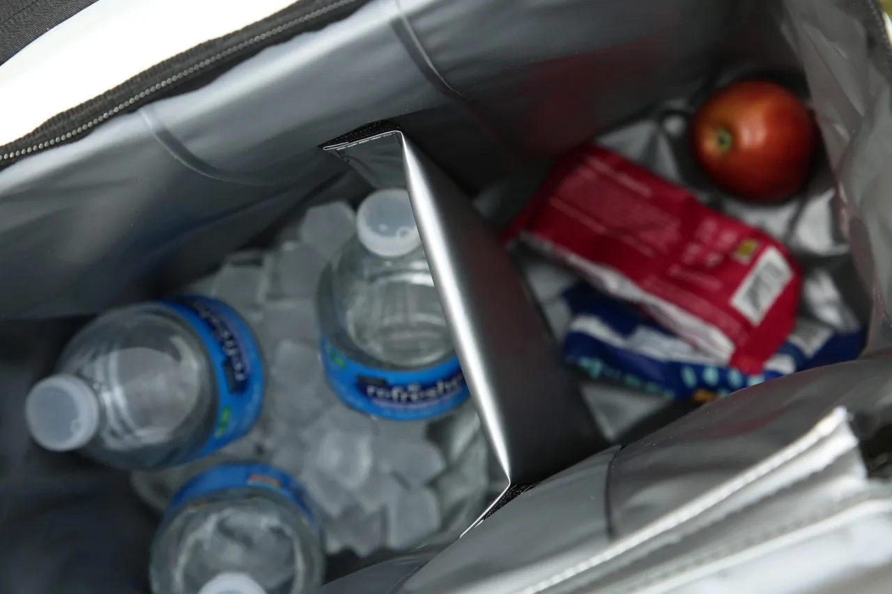 Cooler Backpack Tarpaulin 24-Can - 12 x 6.5 x 17.5 in - product view 7