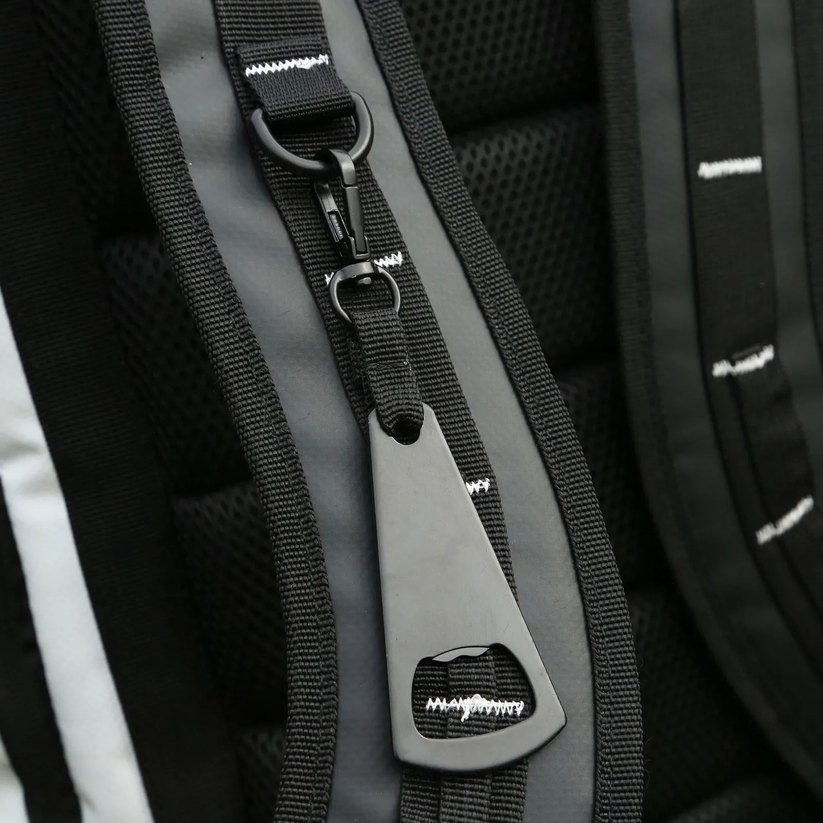 Cooler Backpack Tarpaulin 24-Can - 12 x 6.5 x 17.5 in - product view 10