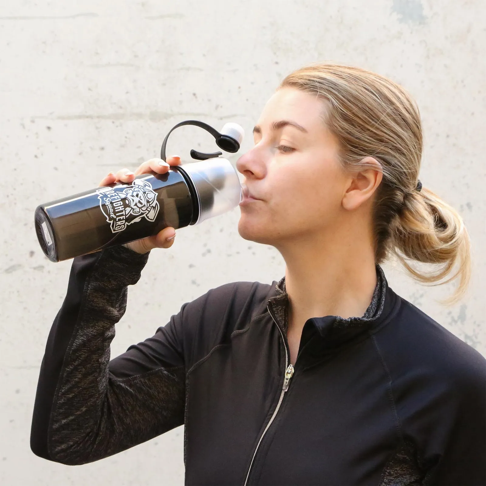 Water Bottle with Mist Spray Trigger - 20 oz