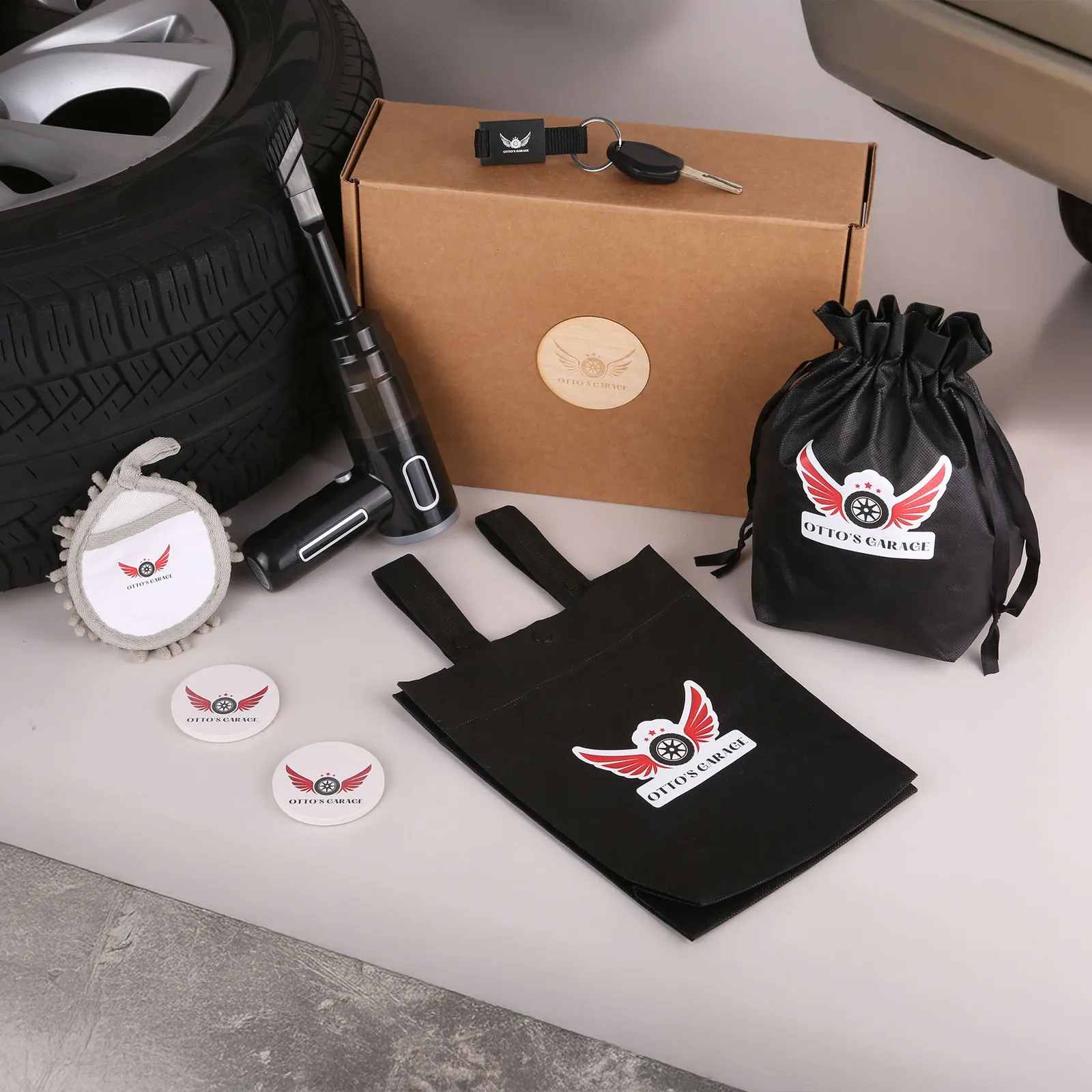 Auto Care Kit Deluxe with Rechargeable Vacuum - 13 x 9 in