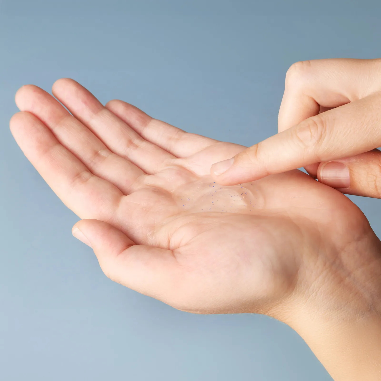 Hand Sanitizer Triangle with Moisture Beads Carabiner - 1 oz - product view 4