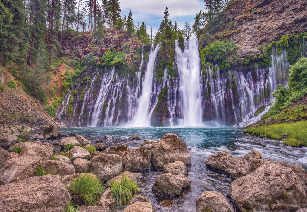 Beautiful America Executive Calendar FSC Paper UV - 24 x 16.5 in - product view 3