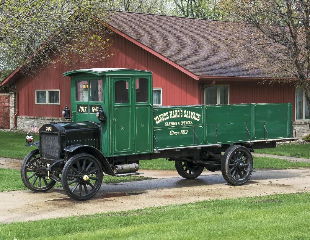 Vintage Trucks Spiral Wall Calendar FSC Paper - 18.5 x 11 in - product view 10