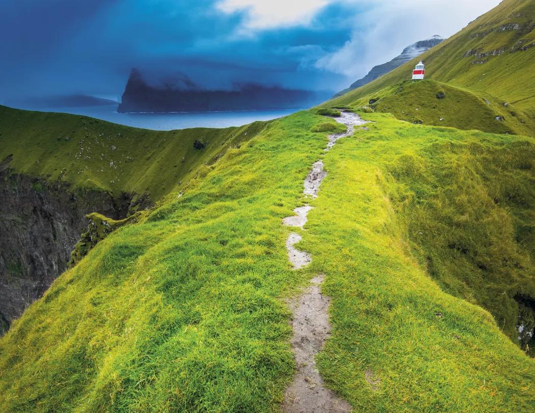 Travel Destinations Wall Calendar Stapled FSC - 19 x 11 in - product view 13