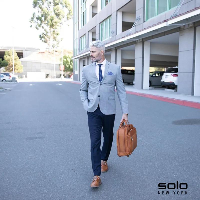 Rolling Case Full-Grain Leather Vintage - 16.5 x 12.5 in - product view 7