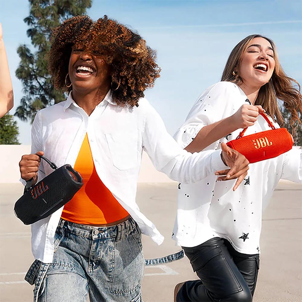 JBL Charge 6 Waterproof Speaker with Powerbank - 8.5 in - product view 4