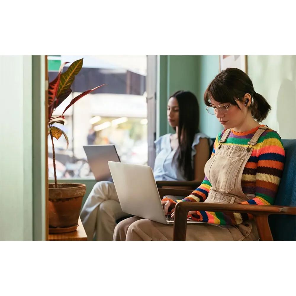 Earbuds True Wireless Noise Cancelling - 2.25 x 2 in - product view 4