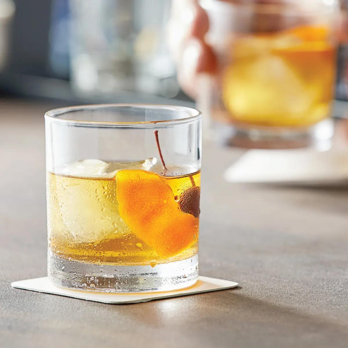 Whiskey Old Fashioned Glass Rocks Cocktail - 10.5 oz - product view 3