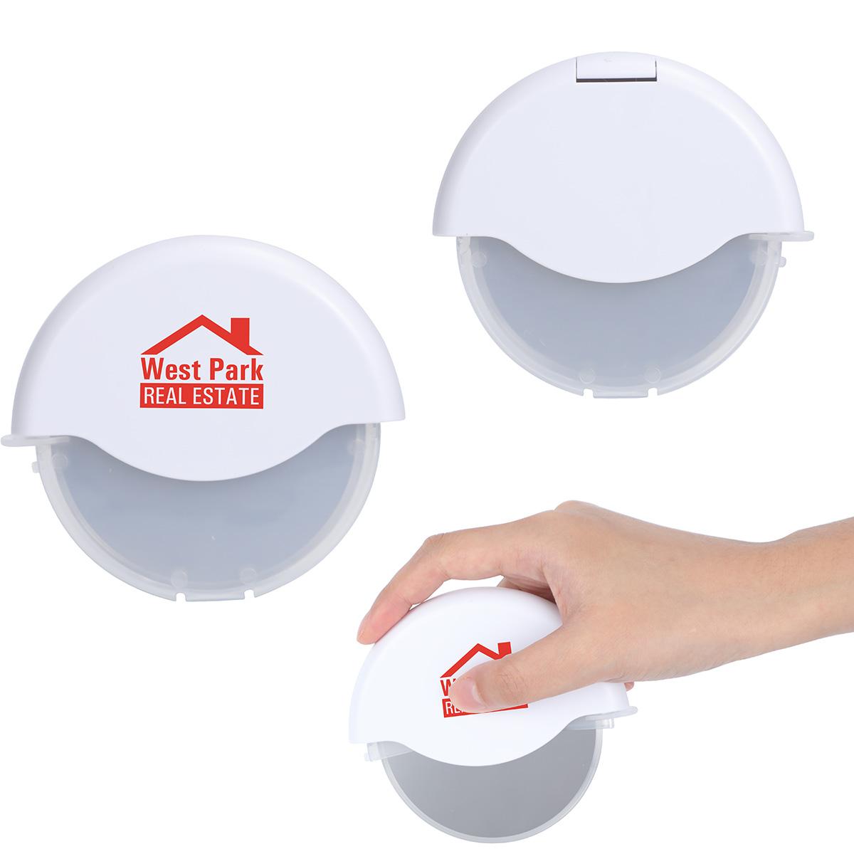 Firenza Pizza Cutter With Protective Cover