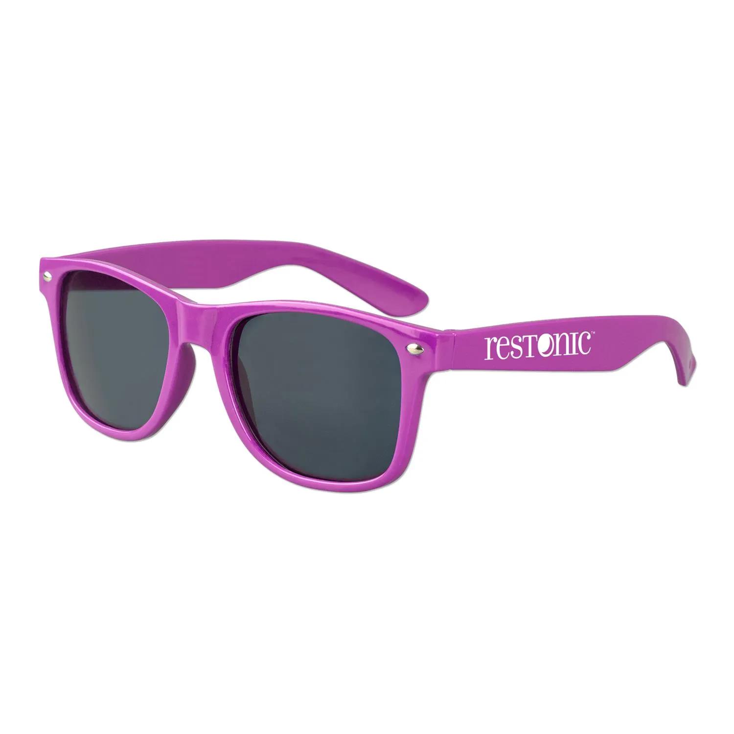 Sunglasses Classic Style UV400 Protection (One Size) - product view 4