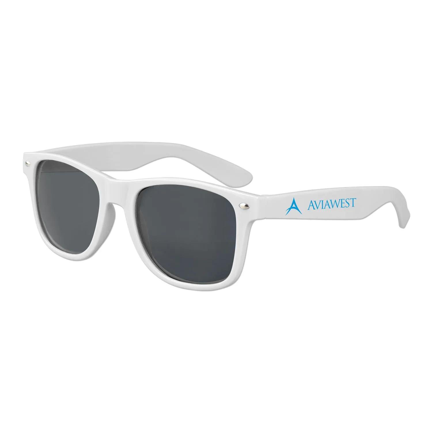 Sunglasses Classic Style UV400 Protection (One Size) - product view 10