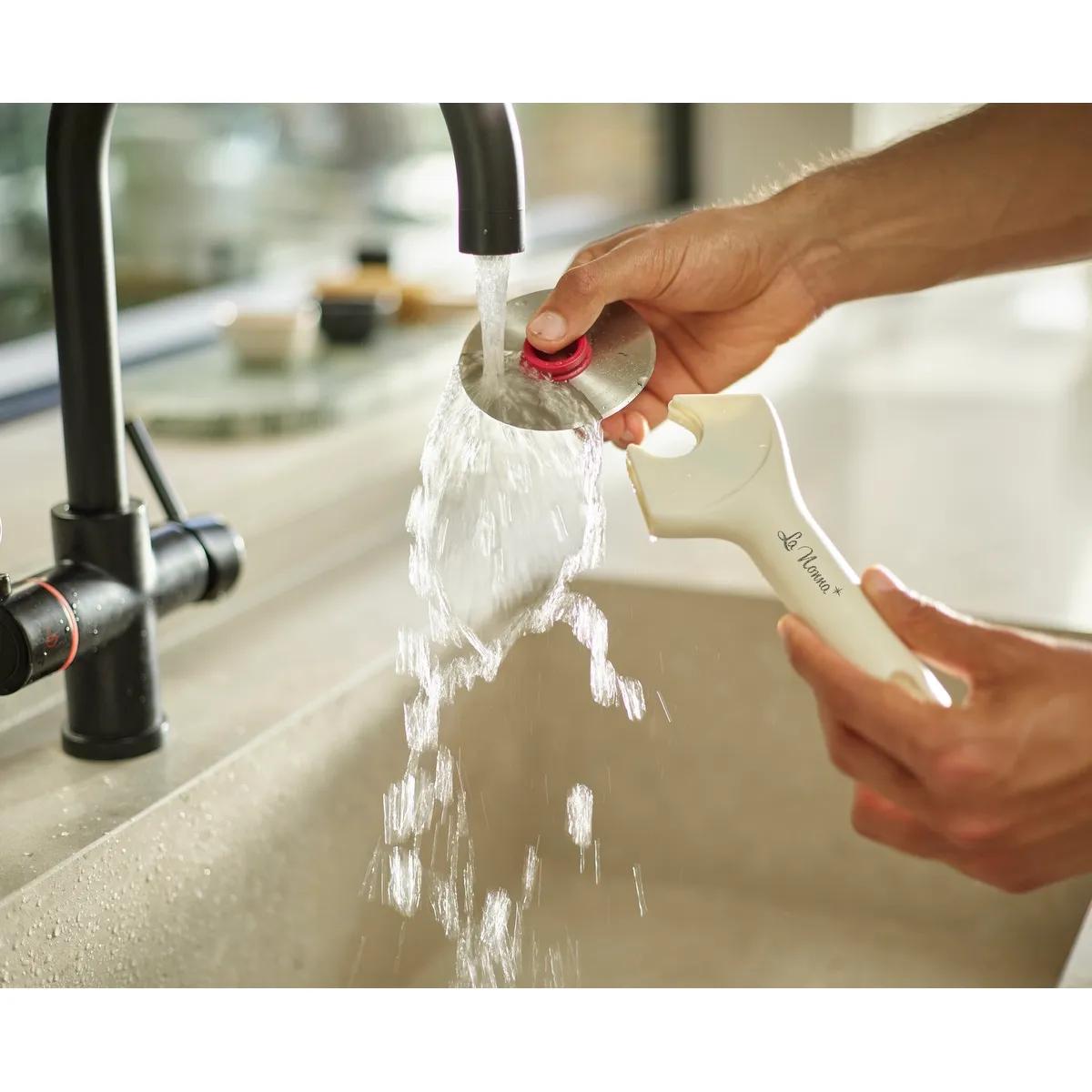 Joseph Joseph® Ringo™ Easy-clean Red Pizza Cutter - product view 5