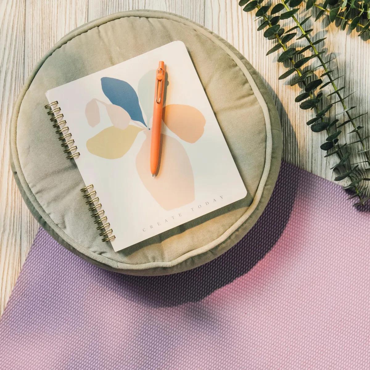 uni-ball® Zento Gel Retractable Pen Boho - product view 9