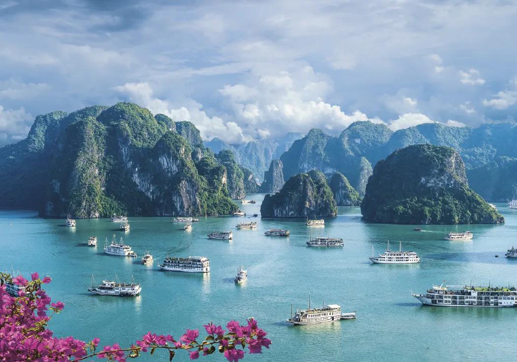 World Scenic Executive Calendar Travel Photos - 23 x 13.84 in - product view 9