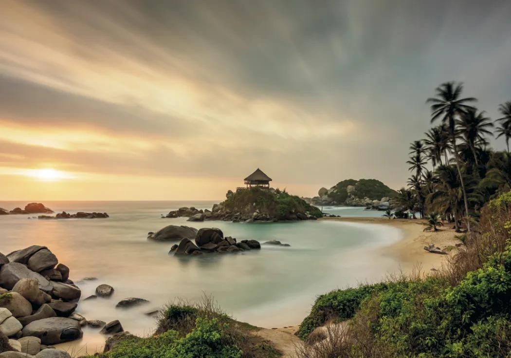 World Scenic Executive Calendar Travel Photos - 23 x 13.84 in - product view 17