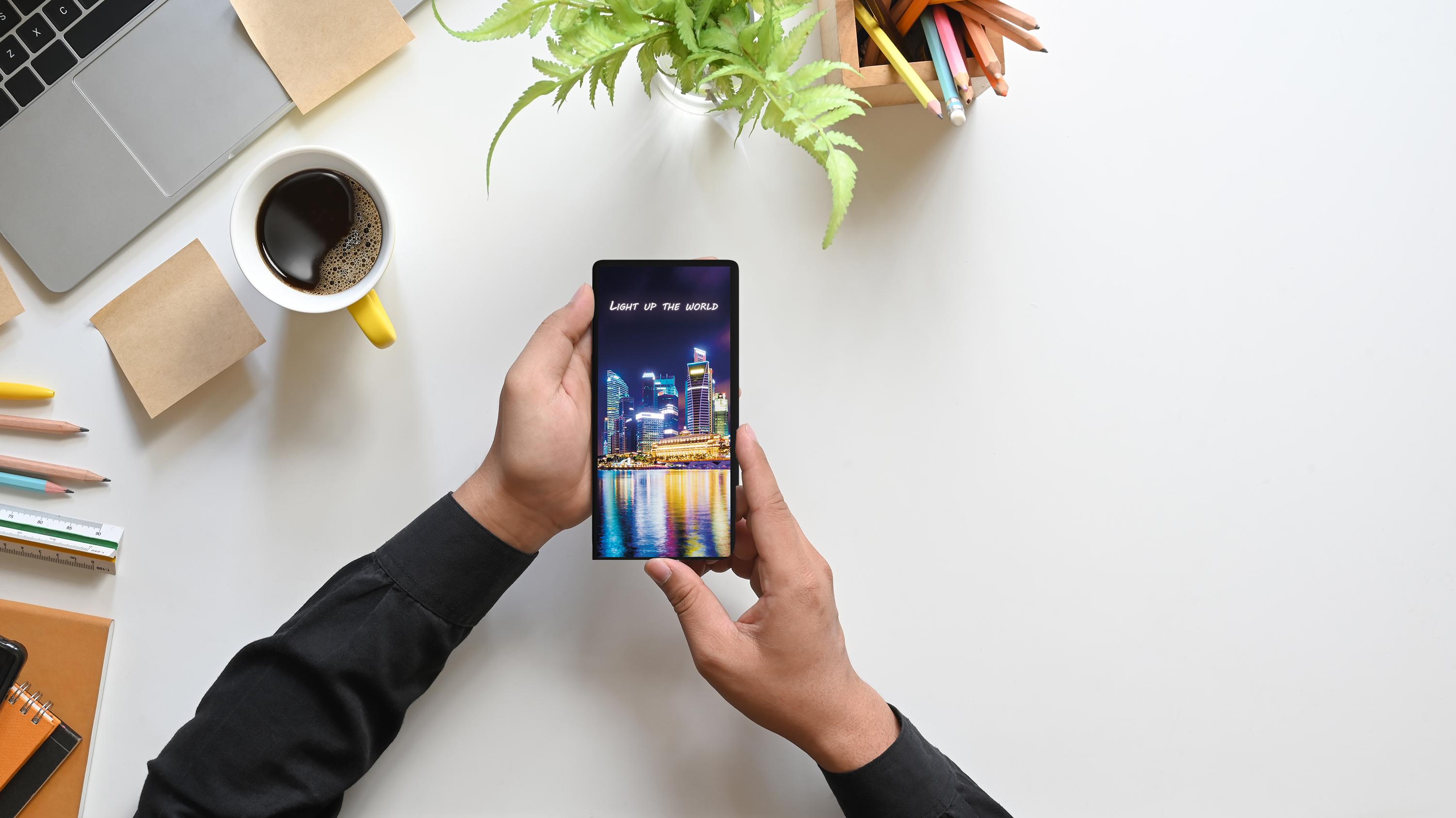 SCX Innovative Design™ Full-Color Illuminated Power Bank Slim 5000 mAh in Lifestyleoffice - product view 3