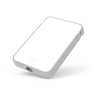 Wireless Charger MagSafe Compatible Power Bank - 5000 mAh - product view 2