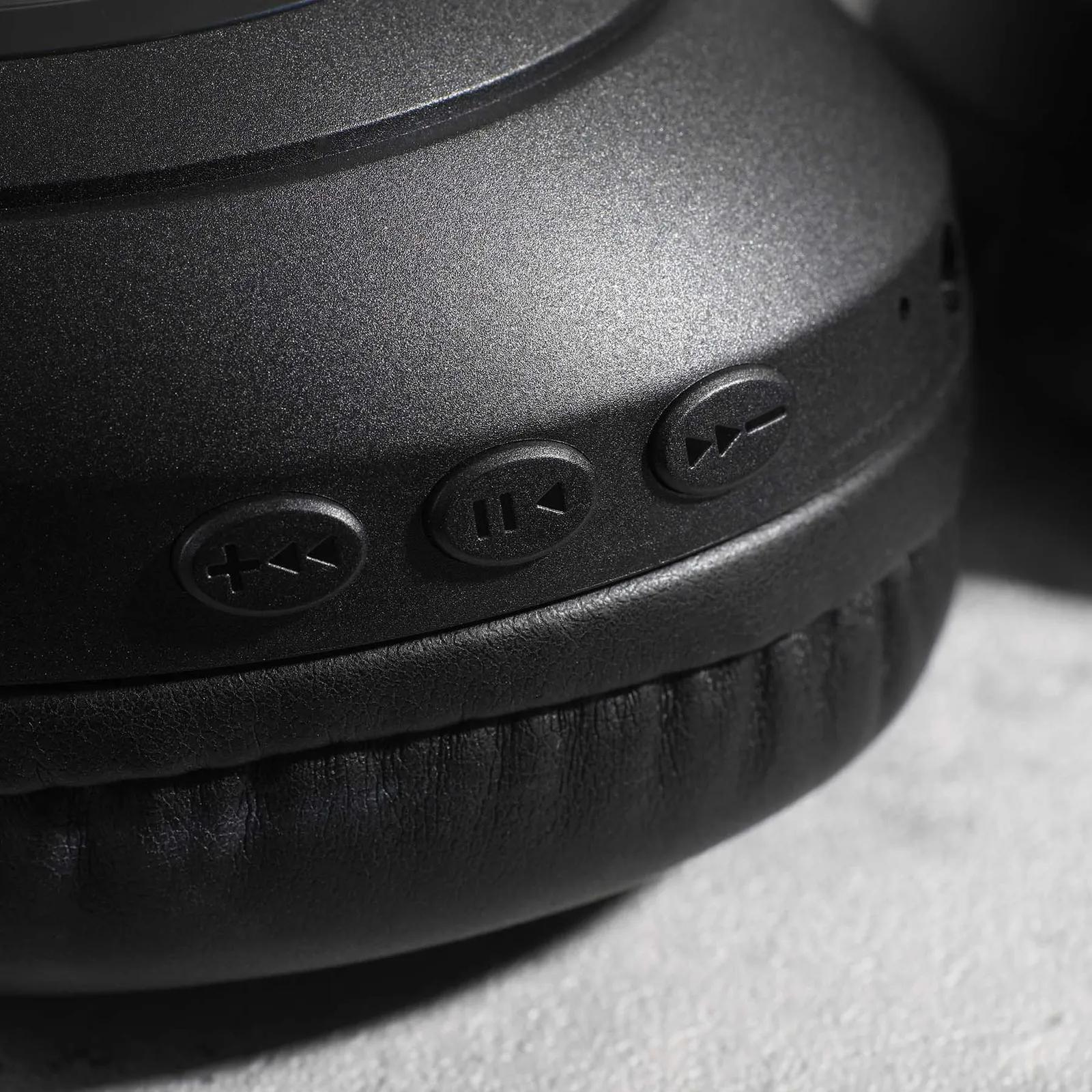 Wireless Headphones with Built-In Microphone - product view 3