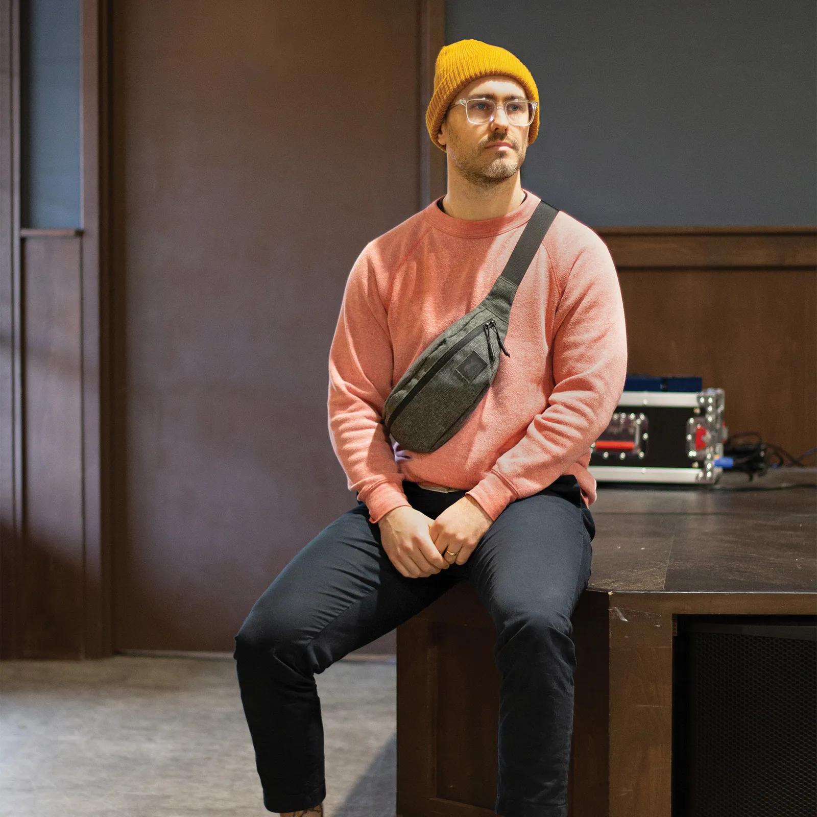 Fanny Pack Snow Fabric Polyester Dual Zipper Entry - product view 3