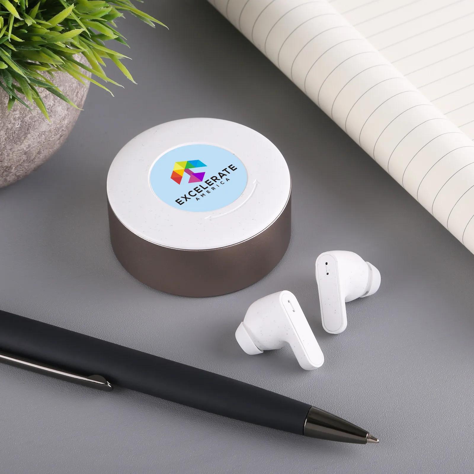 Wireless Earbuds Chrome Charging Case - 15W - product view 7