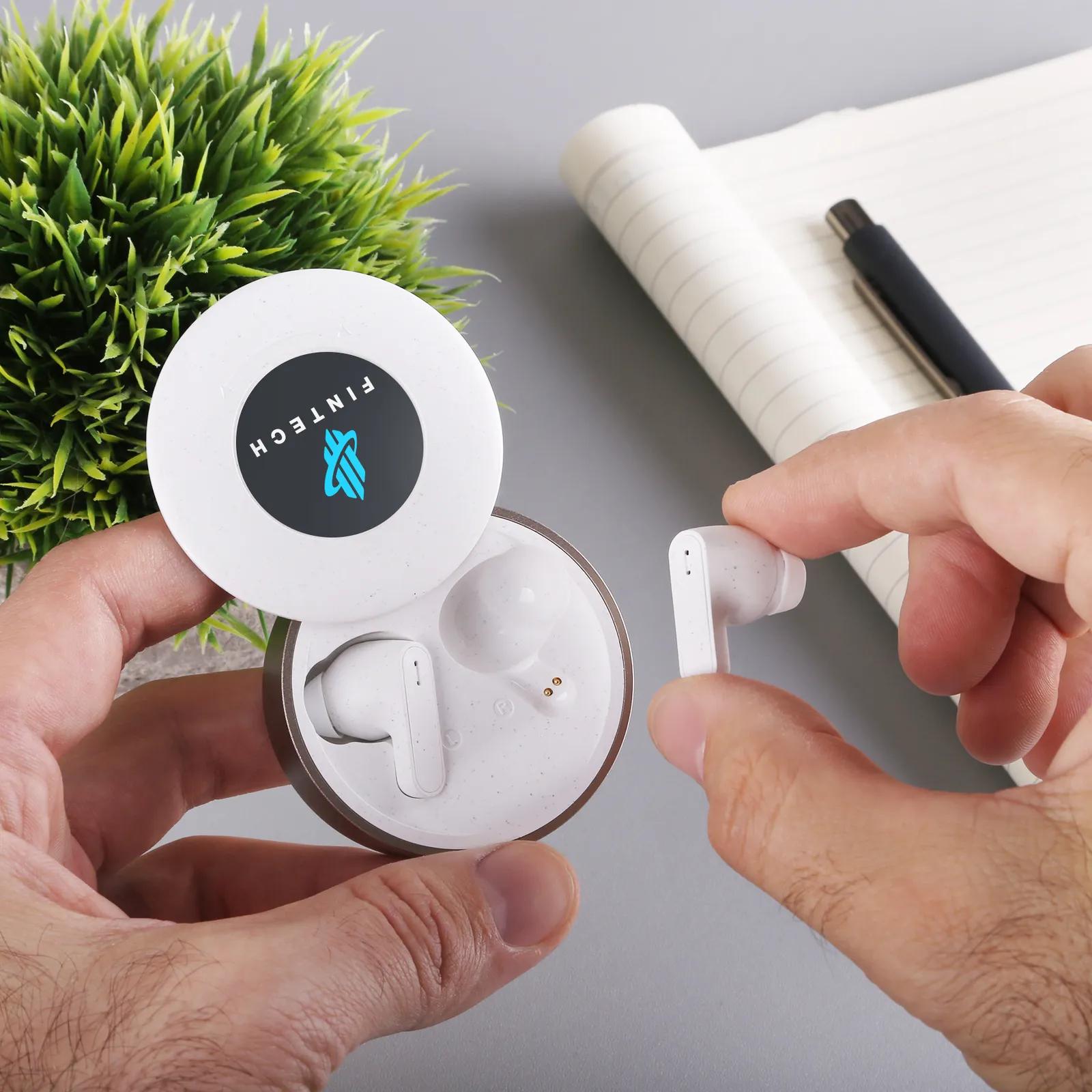 Wireless Earbuds Chrome Charging Case - 15W - product view 8