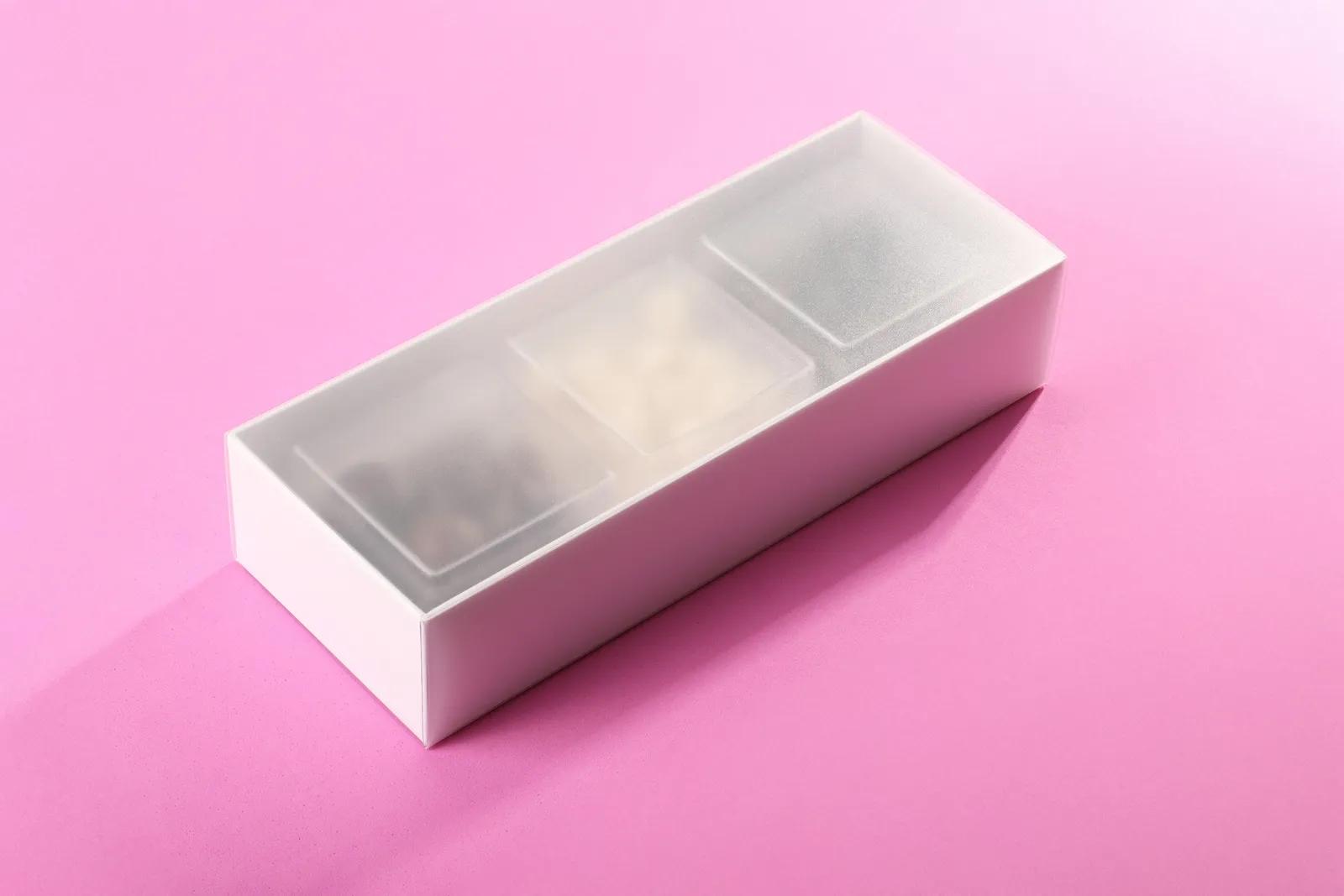 Premium Candy Gift Set with Clear Cubes (3 Pack) - 3.8 x 10.1 x 2.1 in - blank view 9