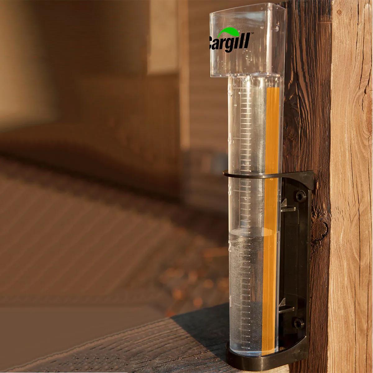 Rain Gauge Hammer Head Acrylic Stake Mount - 5 in