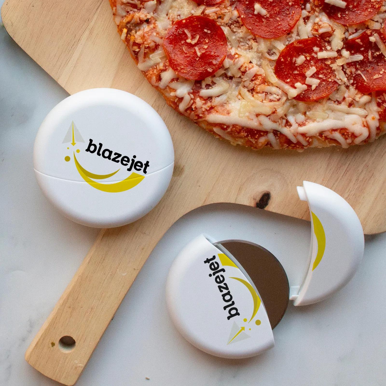 Pizza Cutter with Stainless Steel Blade - 3-5/8 in - product view 4