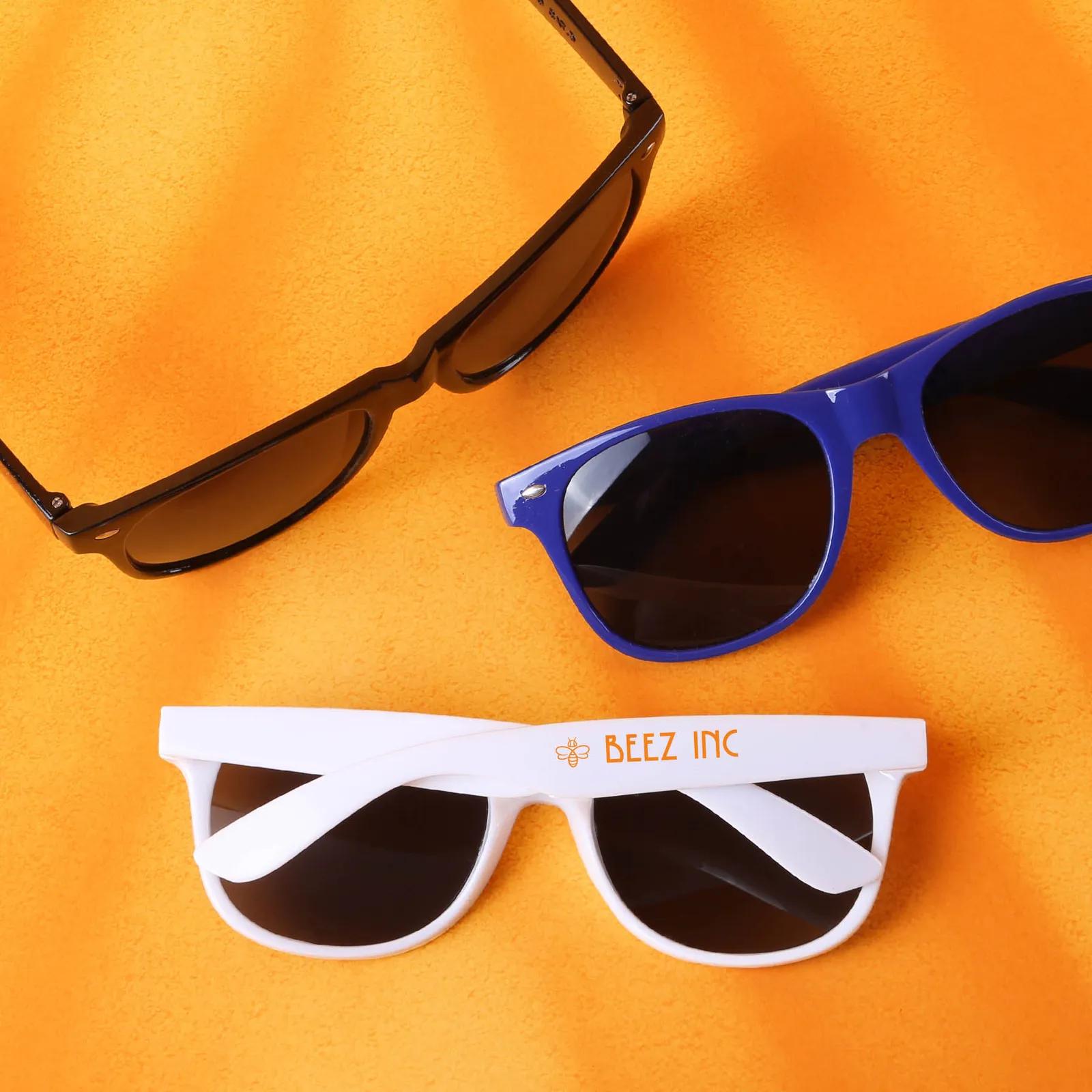 Vos Sunglasses with UV Protection - 5.69 x 1.94 in