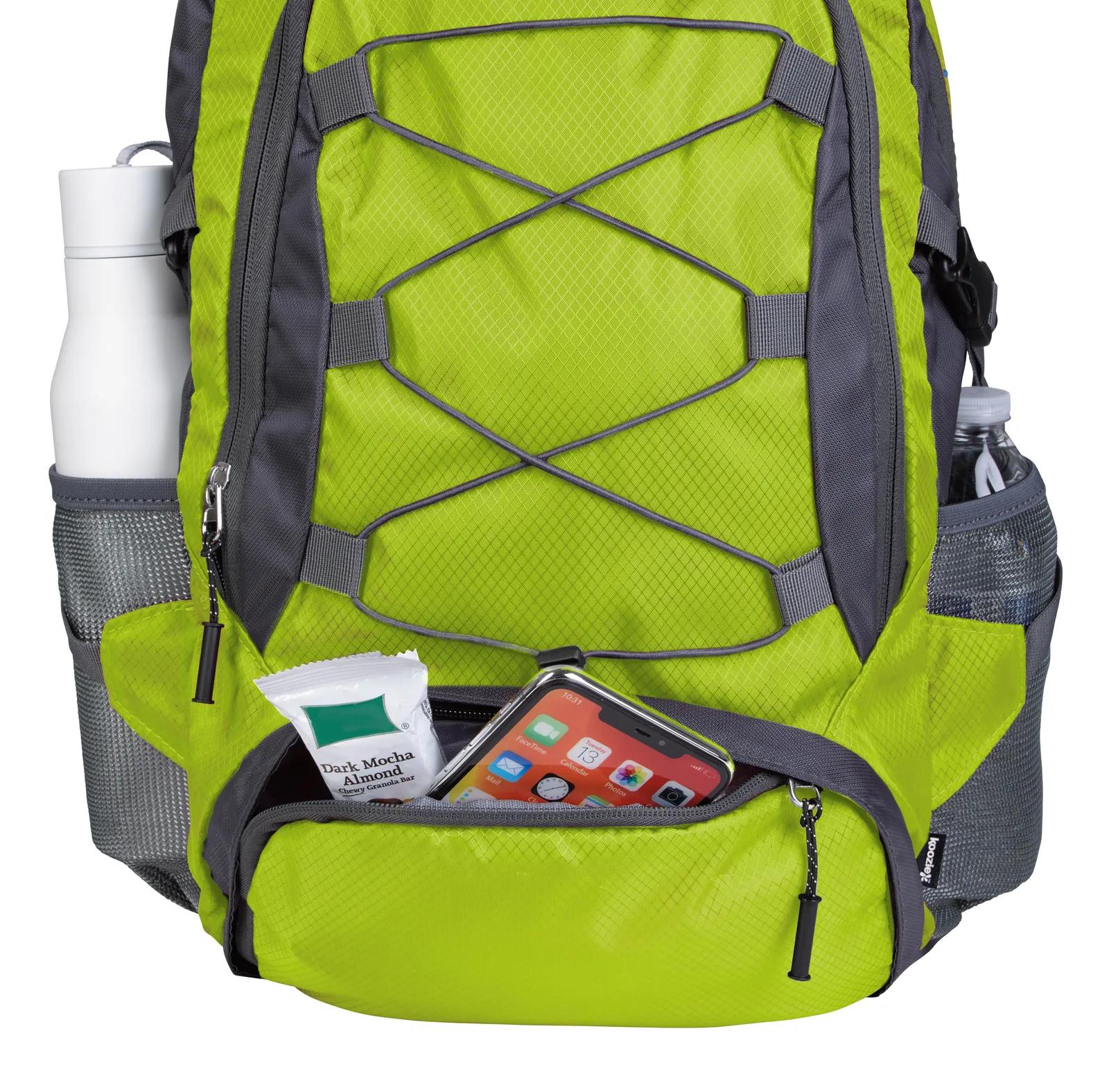 Daypack 25L Ripstop Polyester Laptop Sleeve Bungee - 20.125 x 13.375 in - product view 26