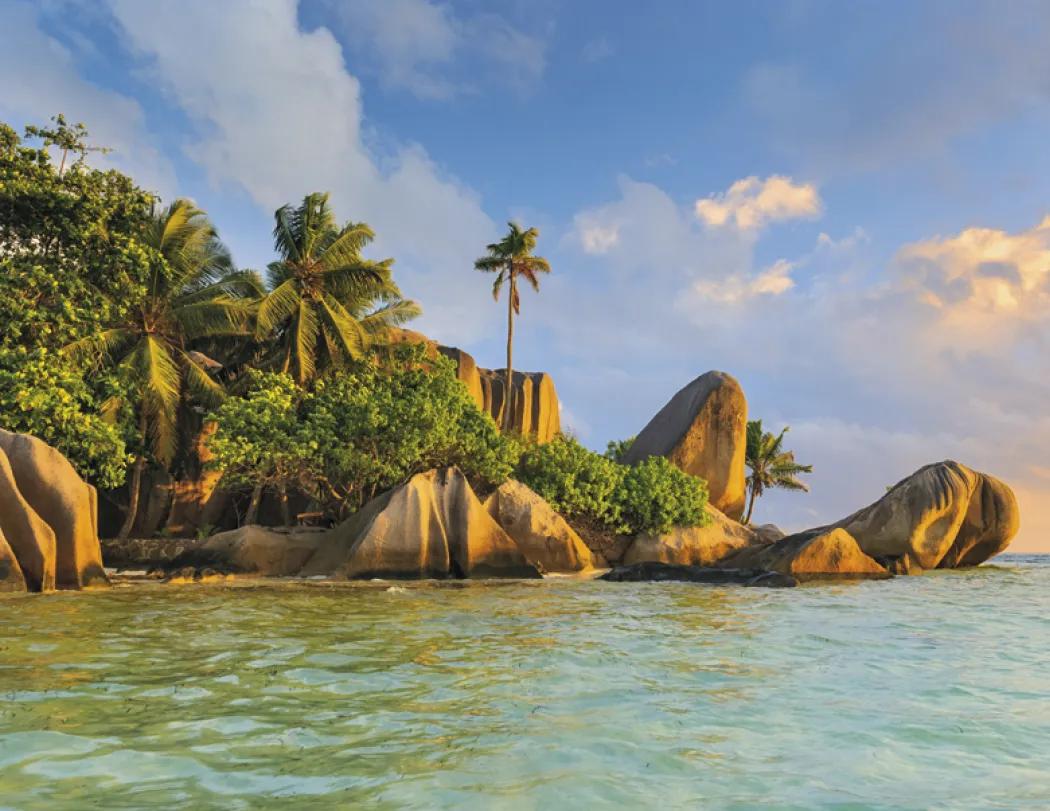 World Scenic Wall Calendar Photography FSC - 18.5 x 11 in - product view 25