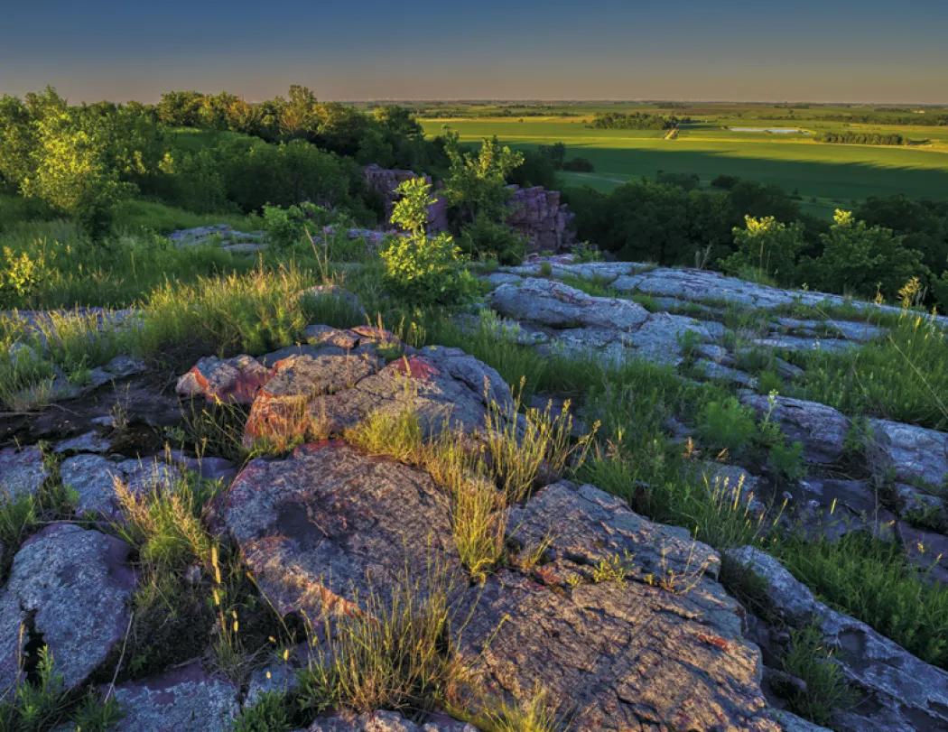 Minnesota Wall Calendar FSC Certified Gloss - 18.5 x 11 in - product view 25