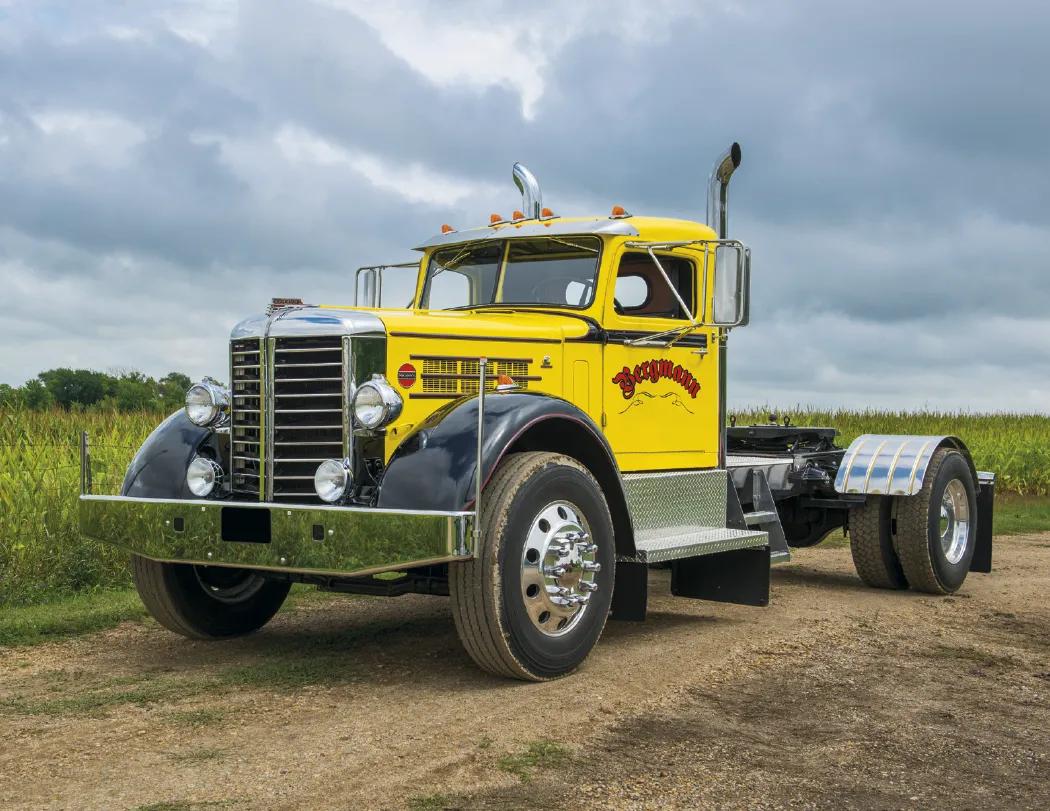 Antique Trucks Calendar Vintage Photography - 18.5 x 11 in - product view 24