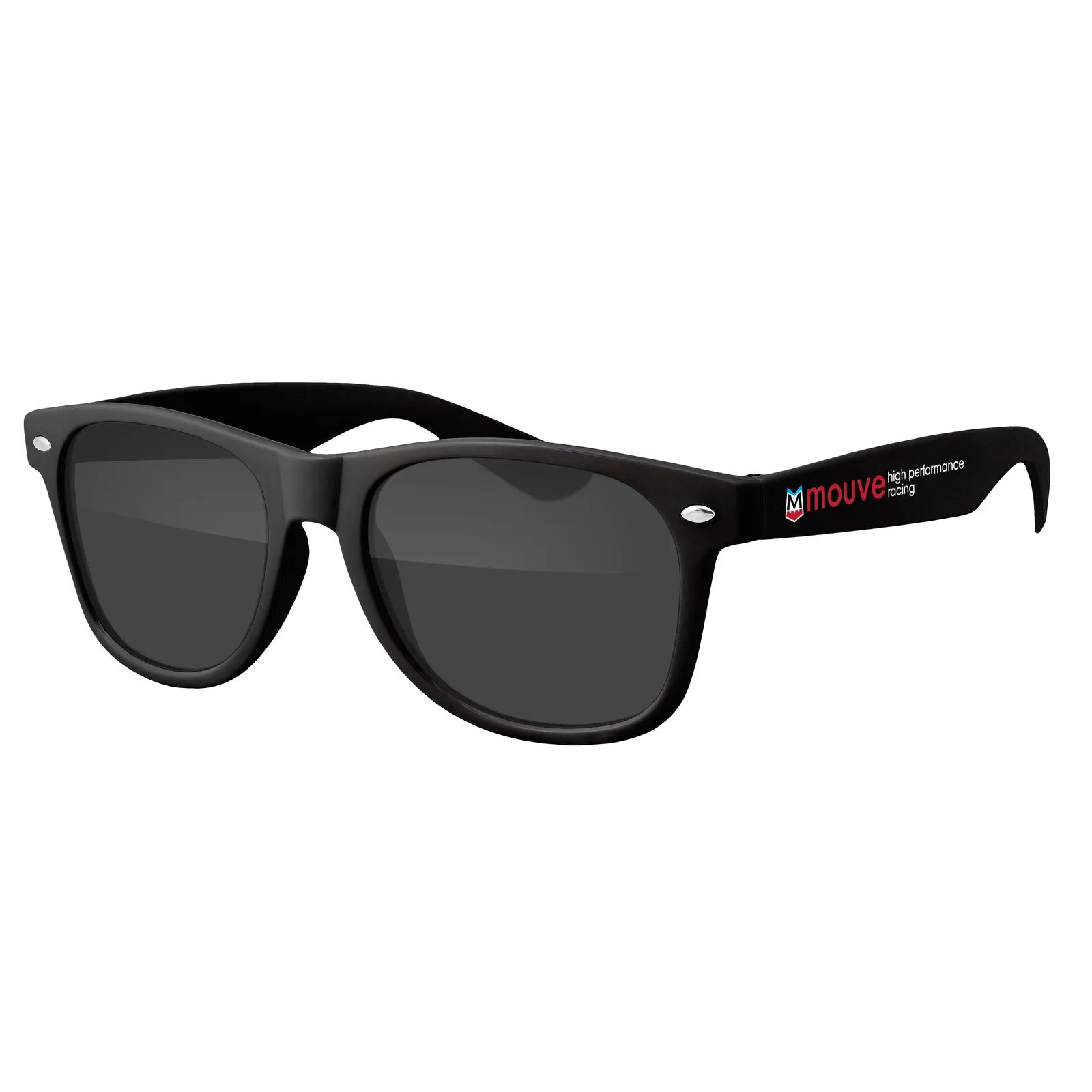 Retro Sunglasses Polycarbonate UV400 - 5.75 x 6 in - product view 2