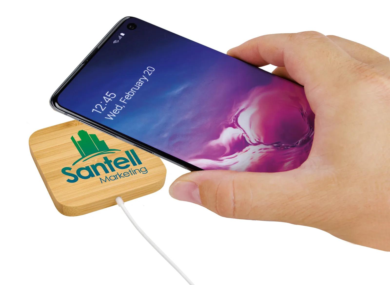 Bamboo Wireless Charger Magnetic Hold 15W - 2.4 x 2.4 in - product view 7